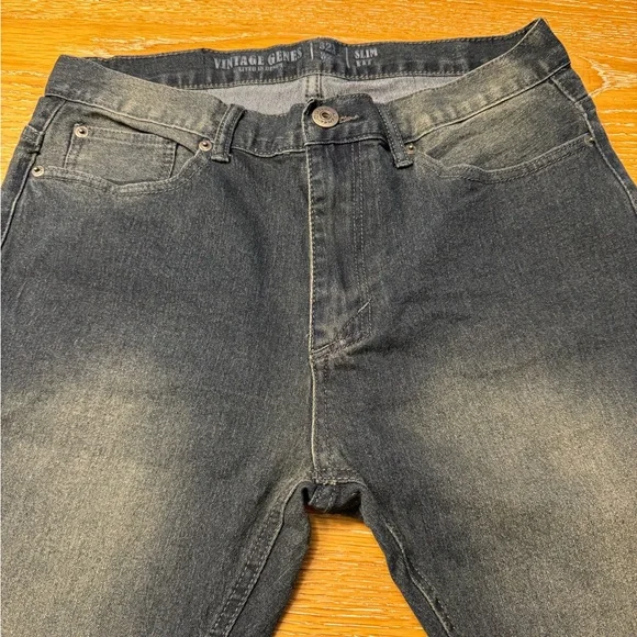 Jeans - Picture 2 of 4